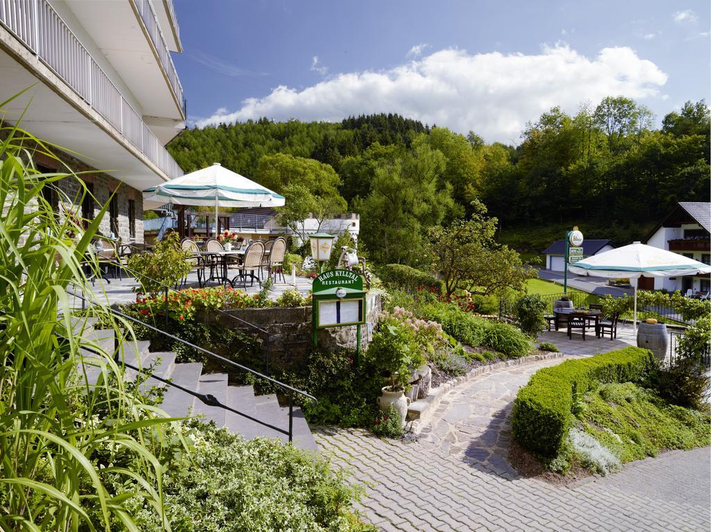 Hotel Haus Kylltal Zendscheid Exterior foto